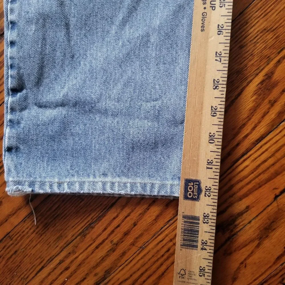 Vintage Levi's 505 Regular Fit Men's 36x32 Light Wash Blue Denim Jeans